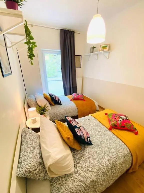 Lägenhet Bright And Airy 3 Bedroom With Terrace&Parking Luxemburg