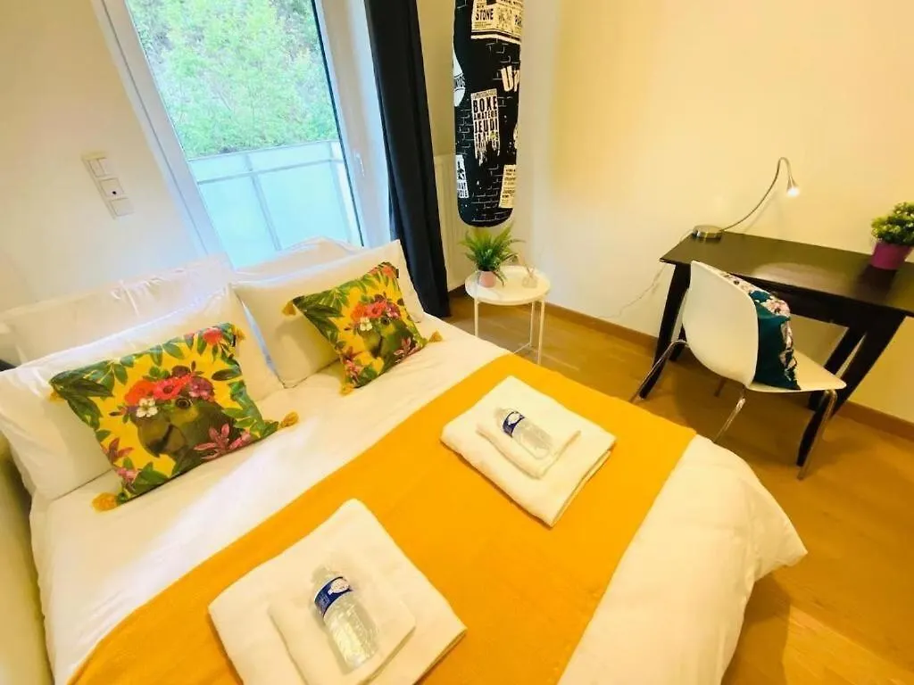 Bright And Airy 3 Bedroom With Terrace&Parking Luxemburg